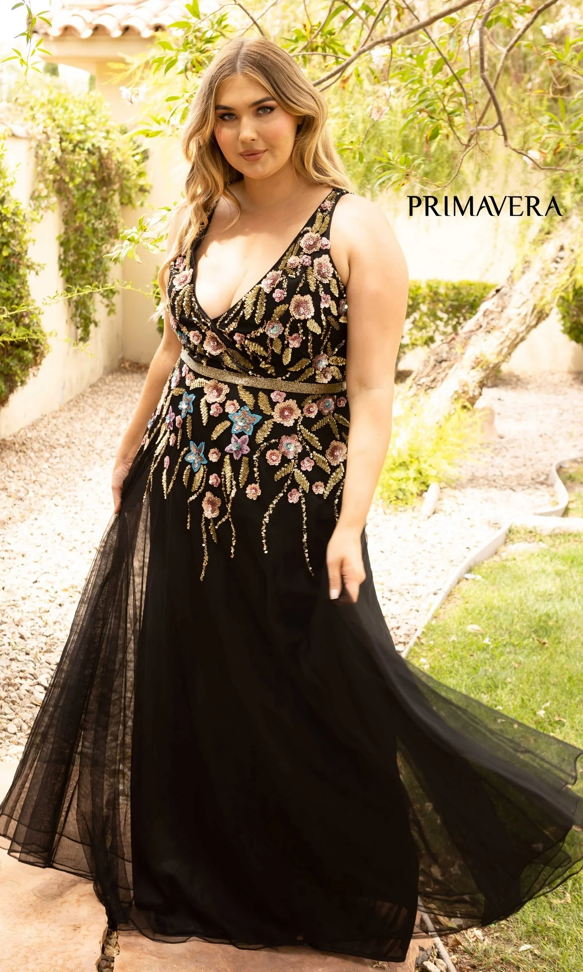 Floral-Beaded Long Black Plus-Size Prom Dress - Image 3